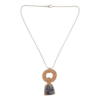 Wool Woman Teether necklace